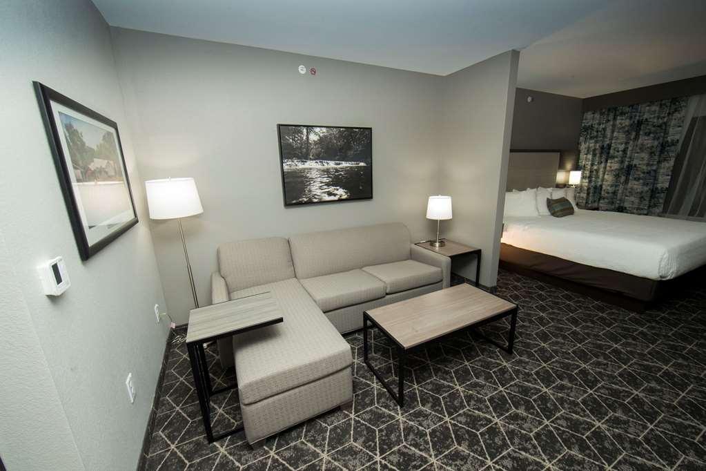 Best Western Plus Lawrenceburg Bilik gambar